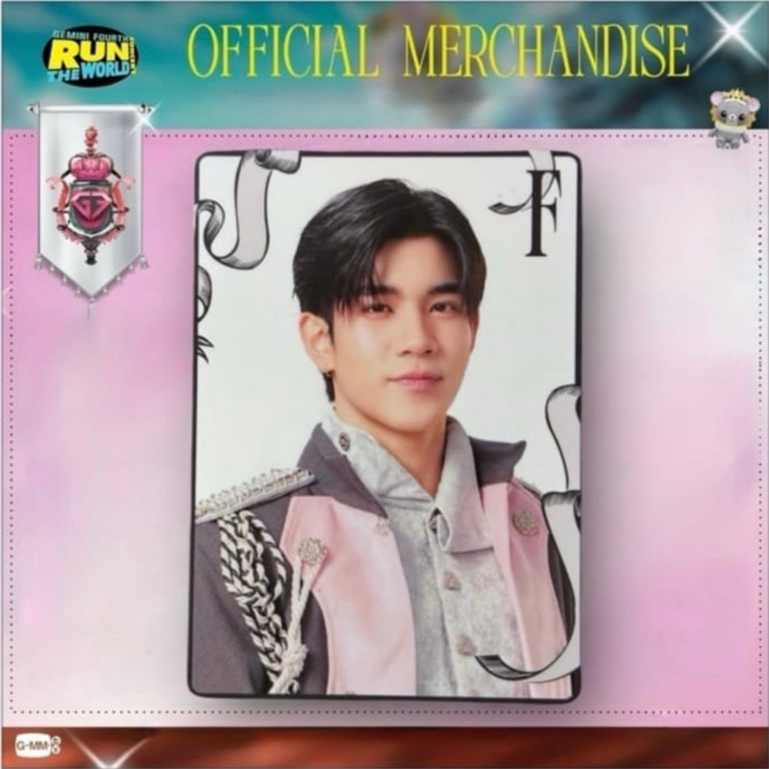 Fourth Photocard | Run the World Series