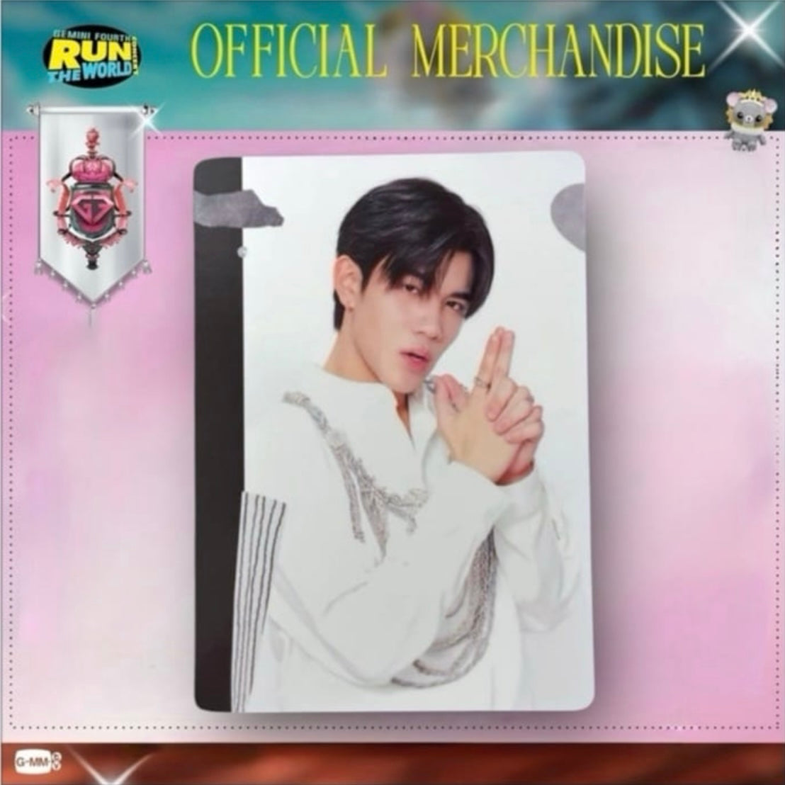 Fourth Photocard | Run the World Series